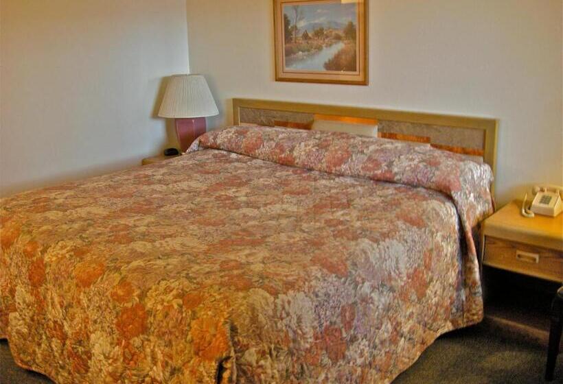 فندق على الطريق Royal Motor Inn