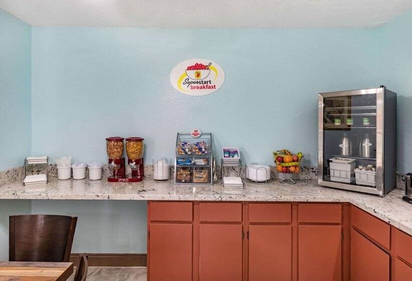 فندق على الطريق Super 8 By Wyndham Kinder/coushatta Near Casino