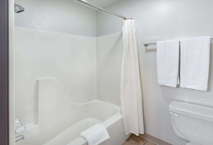 فندق على الطريق Super 8 By Wyndham Kinder/coushatta Near Casino