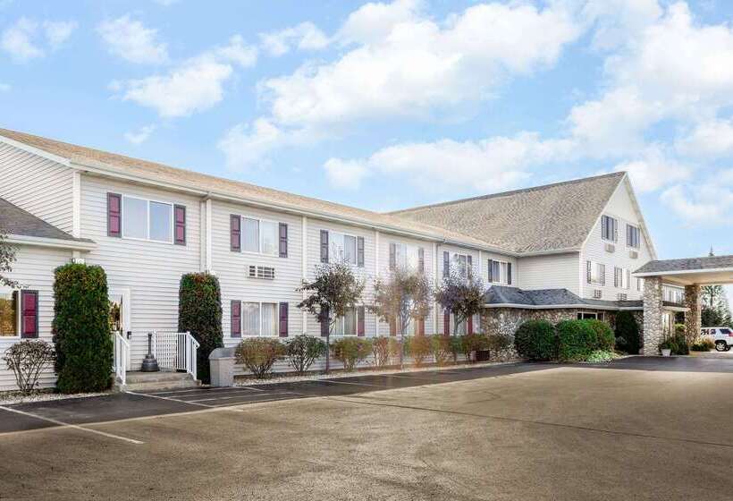 Мотель Super 8 By Wyndham St. Ignace