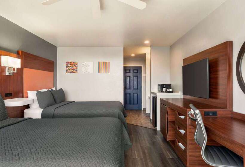 فندق على الطريق Travelodge By Wyndham Depoe Bay