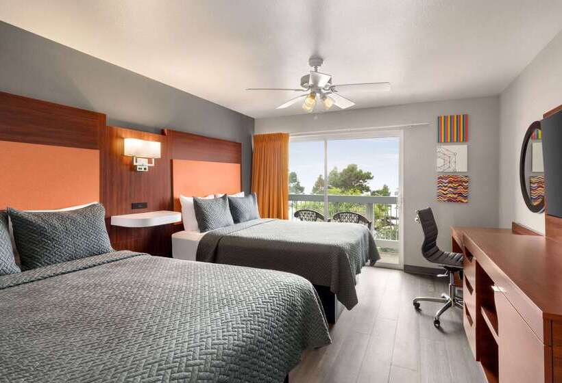 فندق على الطريق Travelodge By Wyndham Depoe Bay