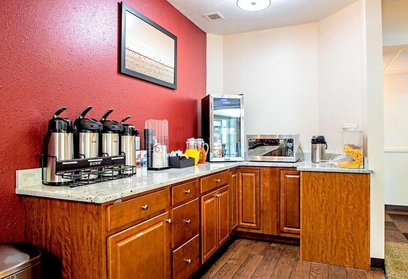 モーテル Seasons Inn Traverse City