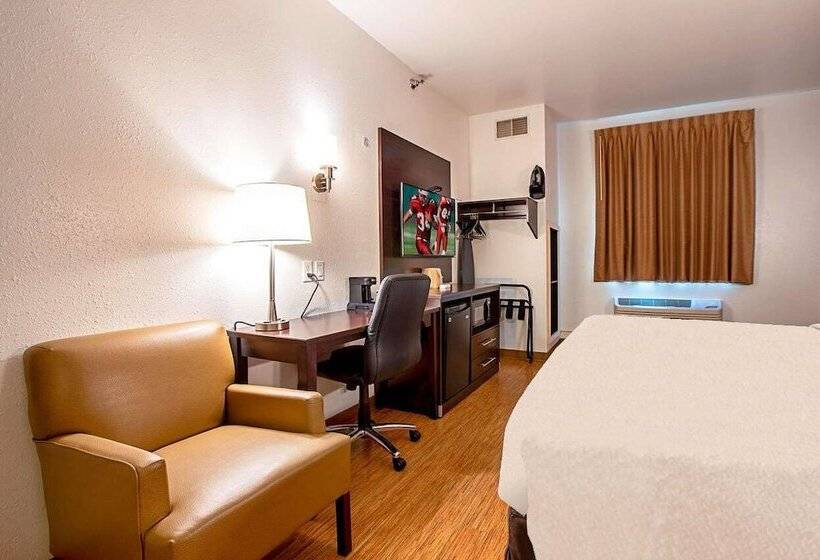 モーテル Seasons Inn Traverse City