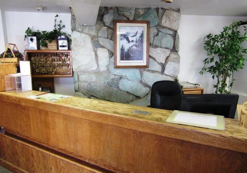 فندق على الطريق Yellowstone Country Inn