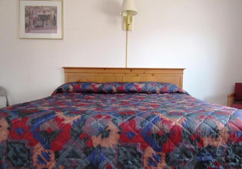 فندق على الطريق Yellowstone Country Inn