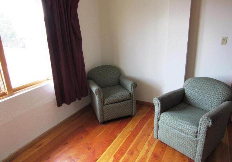 מוטל Yellowstone Country Inn