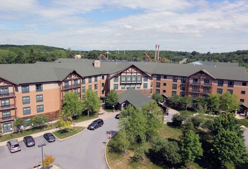 渡假胜地  Six Flags Great Escape Lodge & Indoor Waterpark