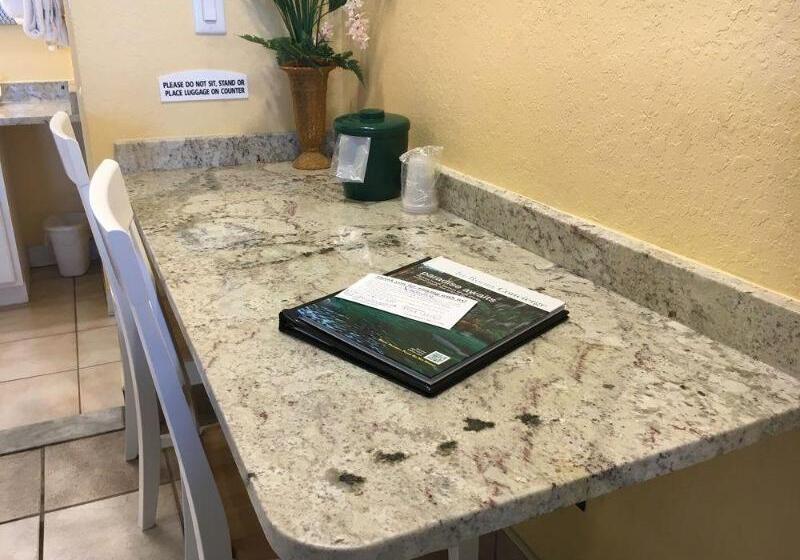 Sea Shells Beach Club