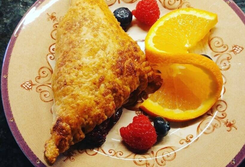 The Steamboat House Bed & Breakfast