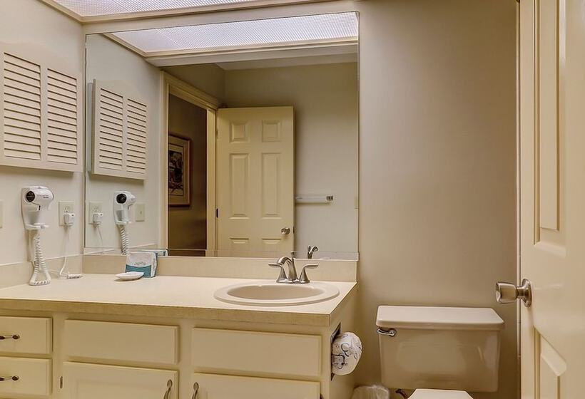 The Village At Palmetto Dunes