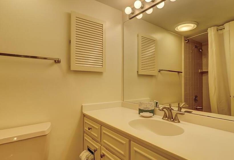 The Village At Palmetto Dunes