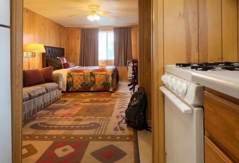 Totem Hotel And Suites