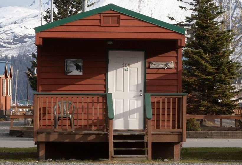 Totem Hotel And Suites