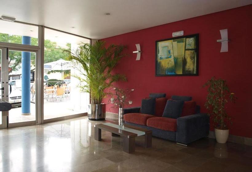 Apartamentos Turísticos Altai