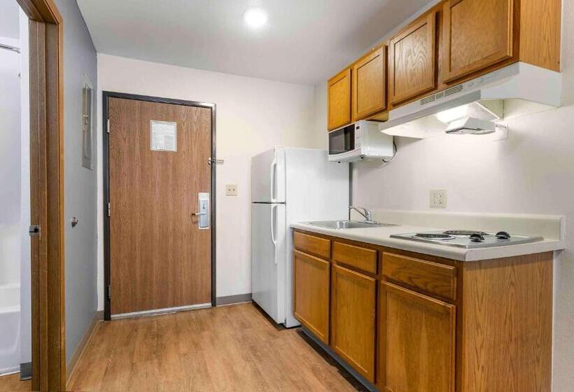 Extended Stay America Select Suites  Fayetteville  I49