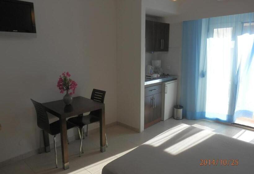 Glaros Hotel Apartment