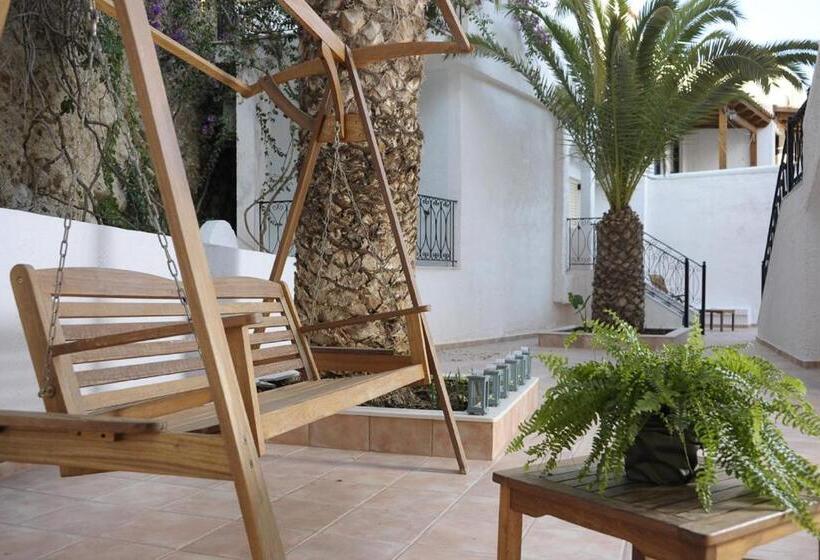 Glaros Hotel Apartment