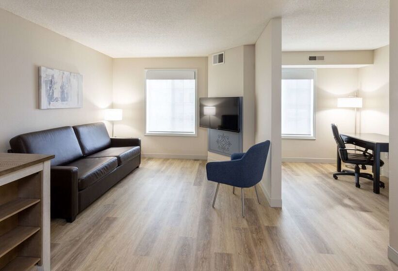 Grandstay Apple Valley