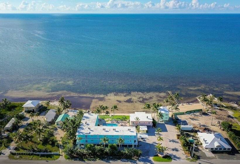 Grassy Flats Resort & Beach Club