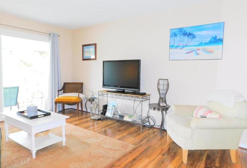 Ocean Walk By Hodnett Cooper