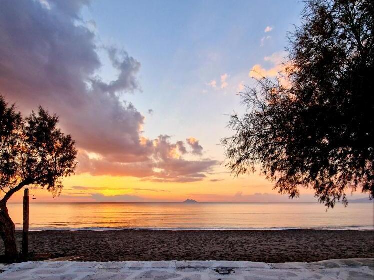 בית מלון כפרי Alonia