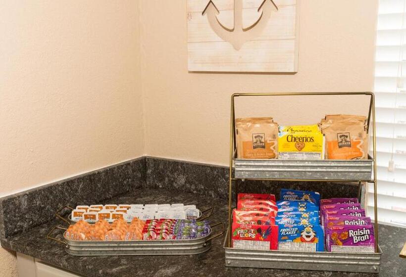 Amelia Hotel At The Beach