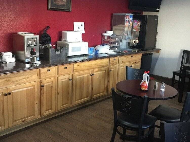 ホテル Travel Inn & Suite