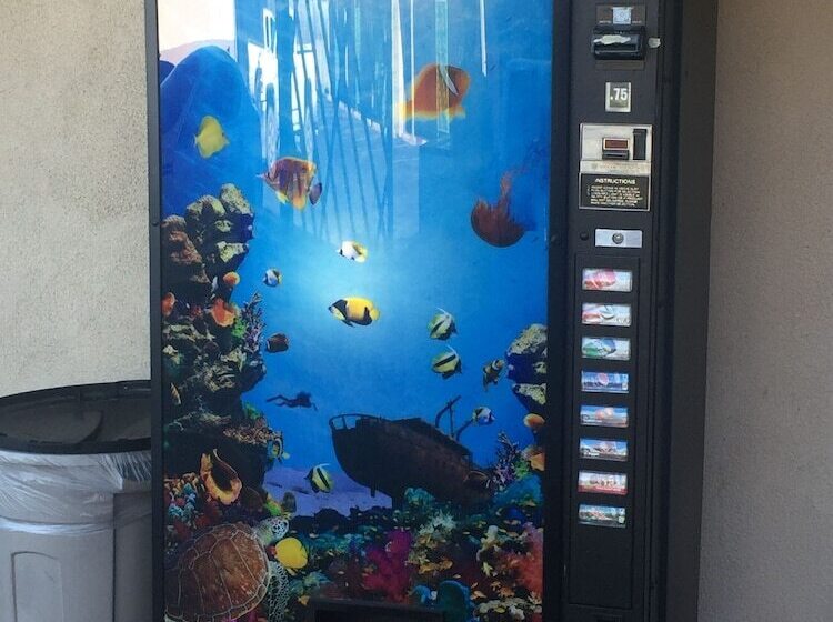 酒店 Travel Inn & Suite