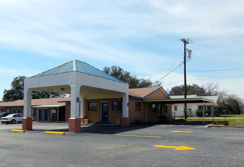 בית מלון כפרי Americas Best Value Inn Comanche