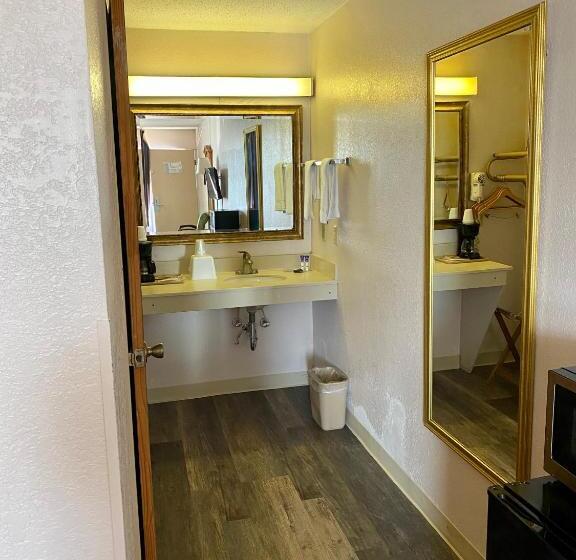 Motel 6 Marianna, Fl