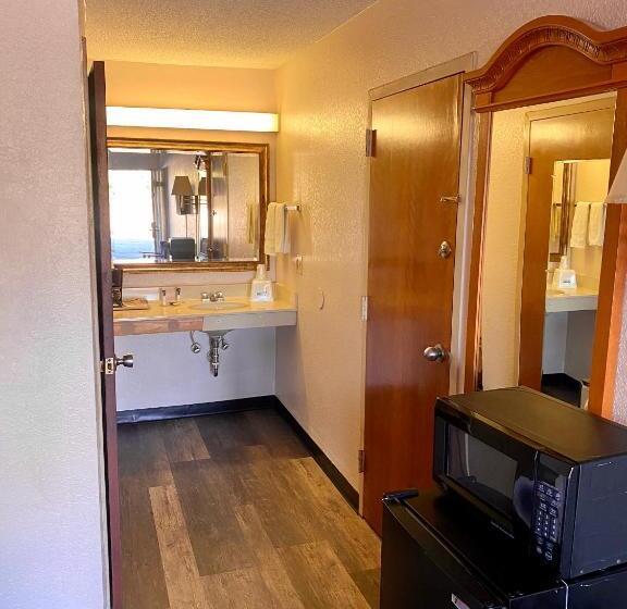 Motel 6 Marianna, Fl