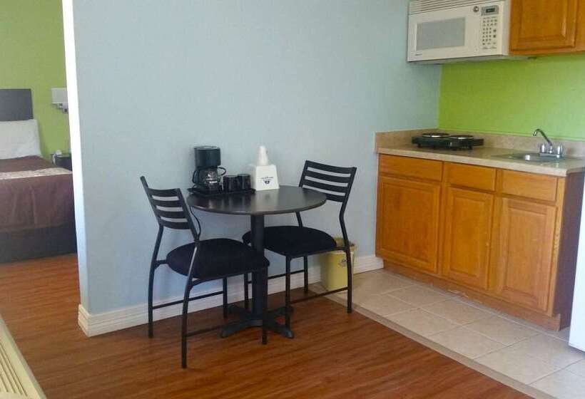 בית מלון כפרי Americas Best Value Inn And Suites Groves