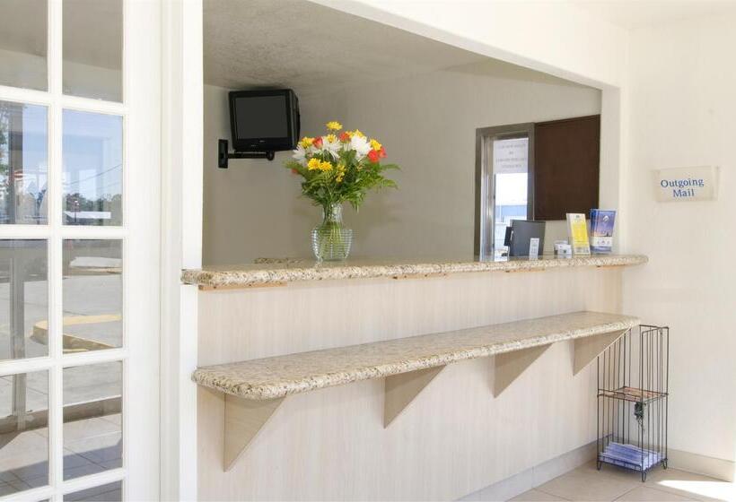 ホテル Americas Best Value Inn And Suites Groves