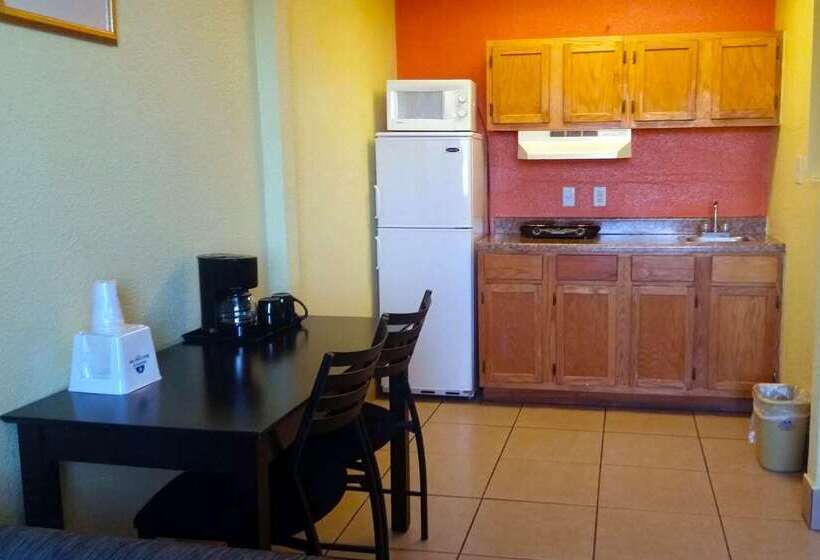 ホテル Americas Best Value Inn And Suites Groves