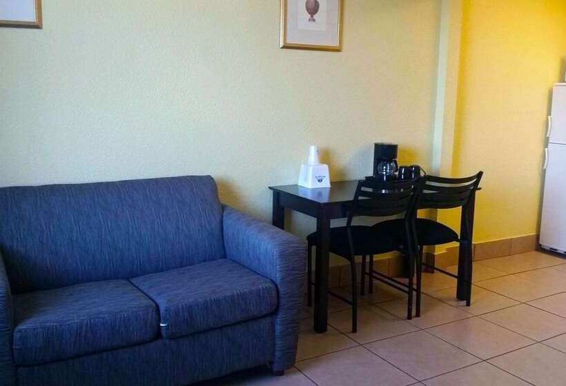 ホテル Americas Best Value Inn And Suites Groves