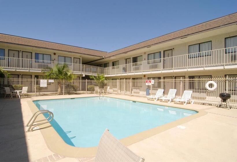 ホテル Americas Best Value Inn And Suites Groves
