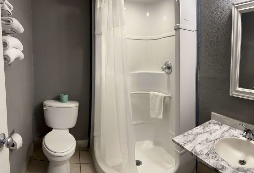 ホテル Americas Best Value Inn And Suites Groves