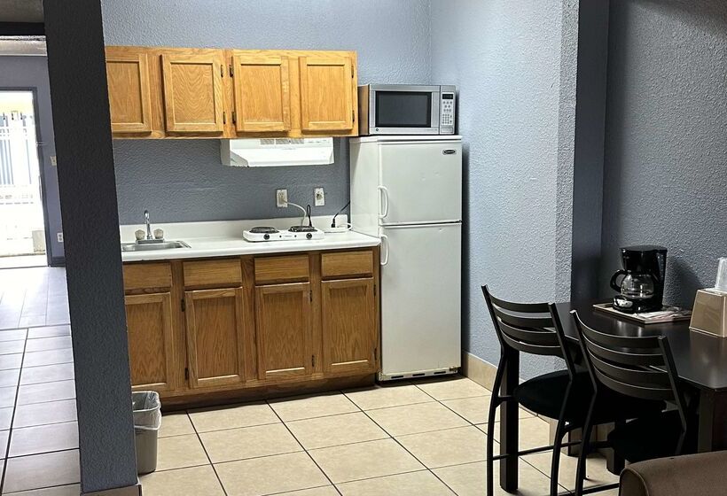 ホテル Americas Best Value Inn And Suites Groves