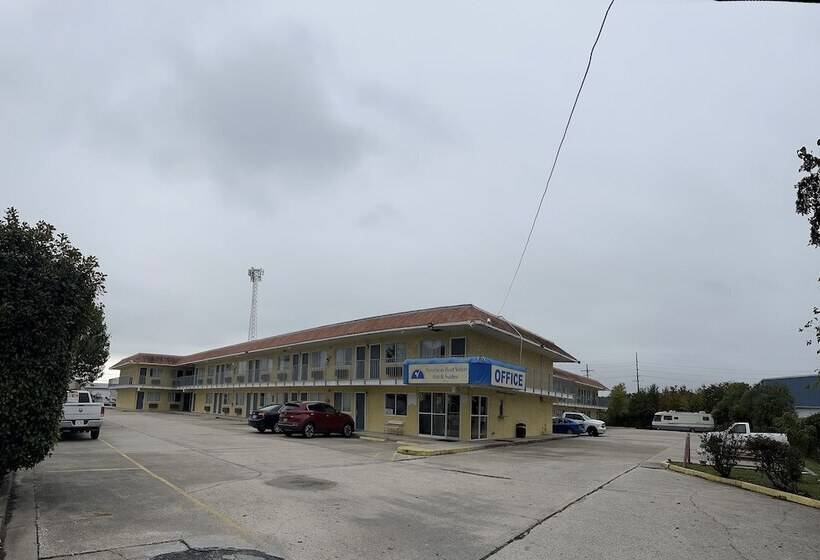 ホテル Americas Best Value Inn And Suites Groves