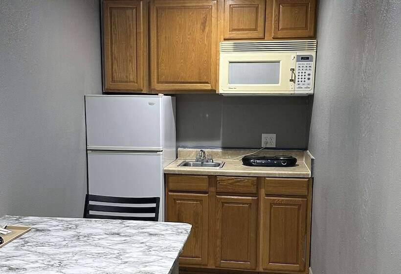 בית מלון כפרי Americas Best Value Inn And Suites Groves