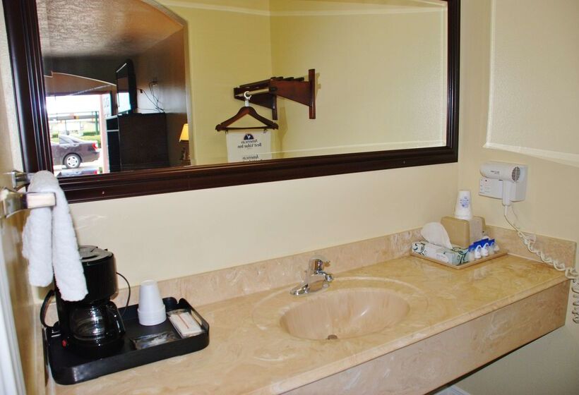 فندق Americas Best Value Inn & Suites Hempstead