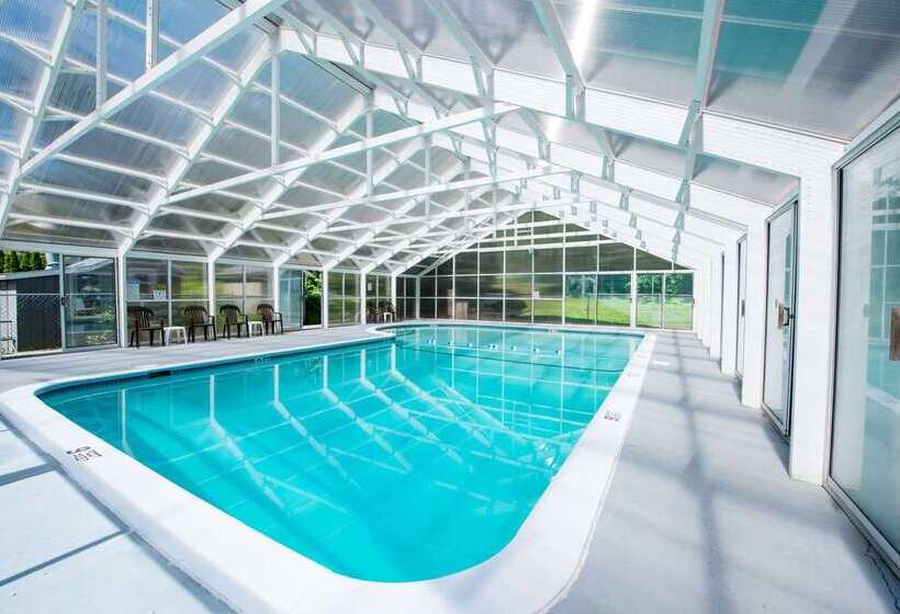 호텔 Americas Best Value Inn & Suites Lake George