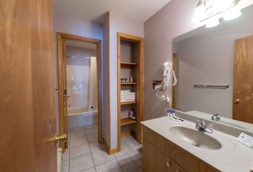 호텔 Americas Best Value Inn & Suites Lake George