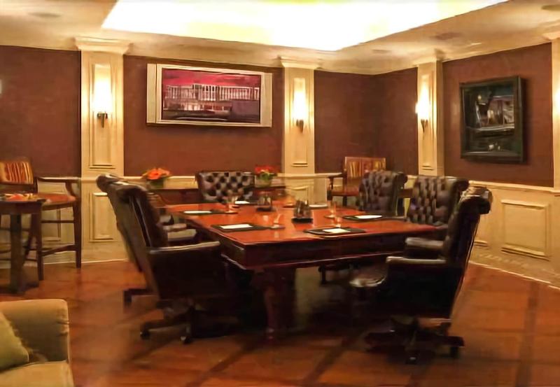 Отель Bally S Dover