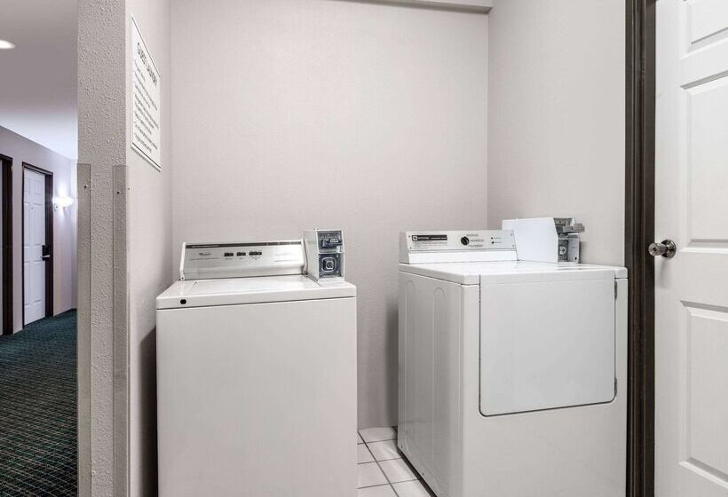 فندق Baymont By Wyndham Limon