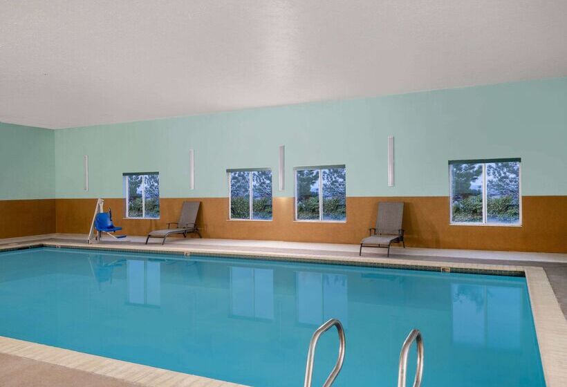 فندق Baymont By Wyndham Limon