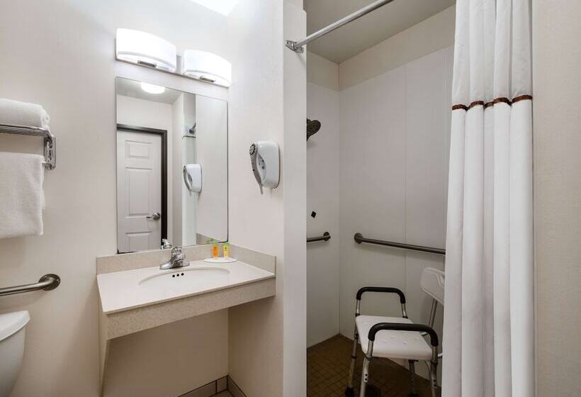 فندق Baymont By Wyndham Limon