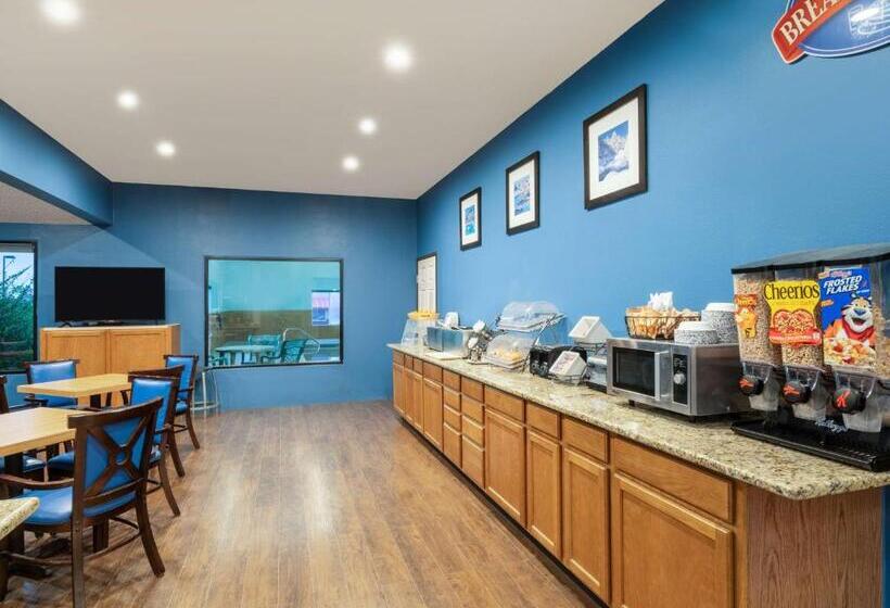 فندق Baymont By Wyndham Limon