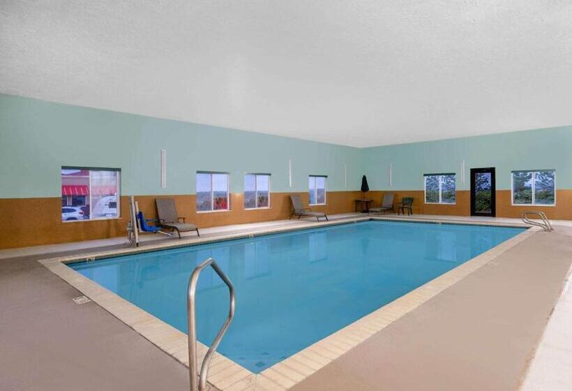 فندق Baymont By Wyndham Limon